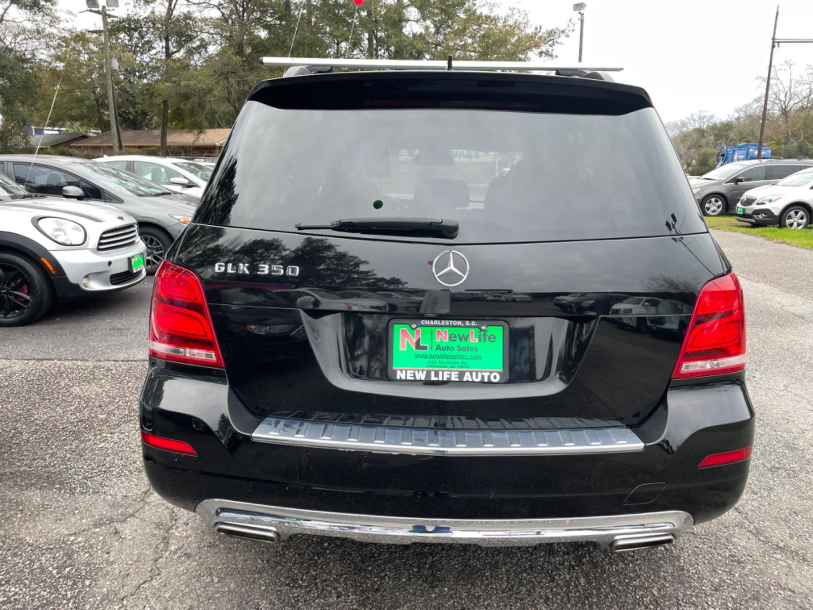 2015 BLACK MERCEDES-BENZ GLK 350 (WDCGG5HBXFG) with an 3.5L engine, Automatic transmission, located at 5103 Dorchester Rd., Charleston, SC, 29418-5607, (843) 767-1122, 36.245171, -115.228050 - Luxury Interior with CD/AUX/Sat/Bluetooth, Navigation, Backup Camera, Power liftgate, Double Sunroof, Dual Climate Control, Power Everything (windows, locks, seats, mirrors), Heated/Memory Seating, Power Liftgate, Keyless Entry, Alloy Wheels, Roof Rack. 145k miles Located at New Life Auto Sales! - Photo #5